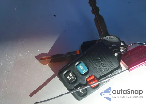 1995 Ford Thunderbird Lx z USA, uszkodzony, nr VIN 1FALP62W8SH204262